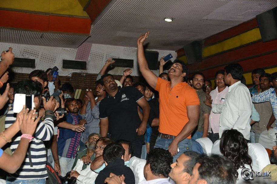 Krishnashtami-Movie-Team-at-Devi-Theater